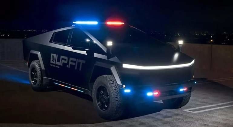 Tesla Cybertruck policía