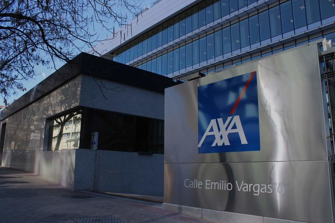 AXA