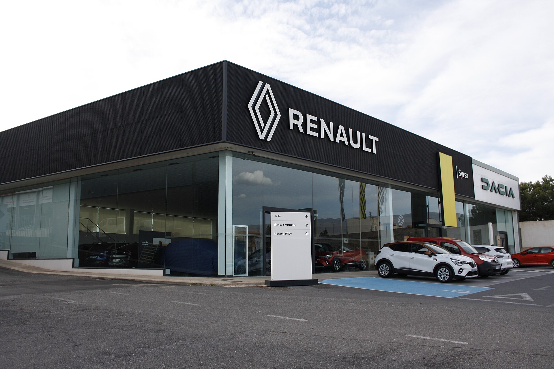 Concesionario de Renault y Dacia en Huércal (Almería)